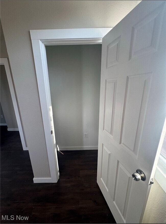 Foto del edificio - 5924 Denison Ave