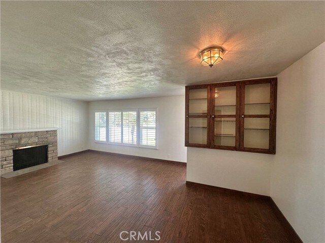 Foto del edificio - 1306 E Oakmont Ave