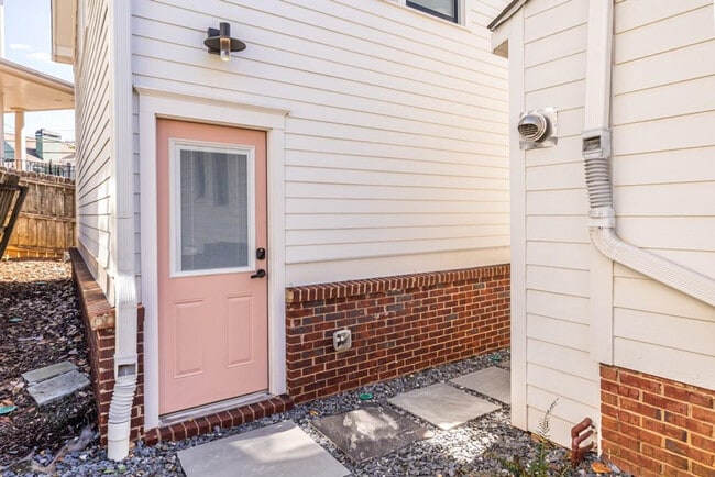 Foto del edificio - 71 Randolph St NE