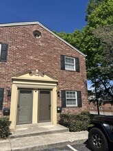 Building Photo - 2530 E North St
