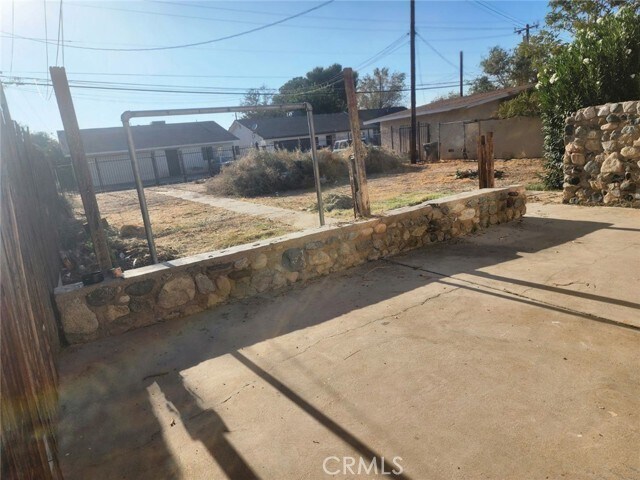 Foto del edificio - 44611 Date Ave