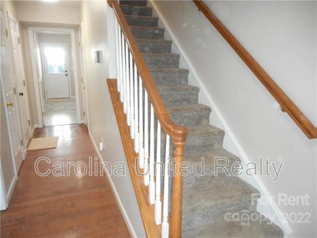 Building Photo - 8145 Millwright Ln