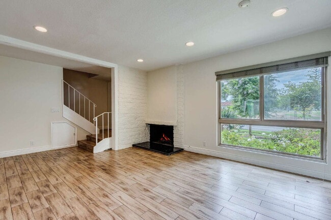 Building Photo - Updated Home in The Bluffs – Coastal Livin...