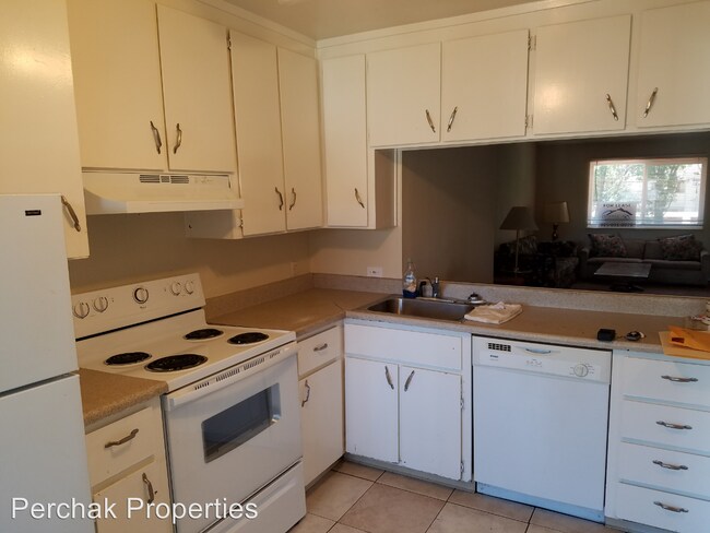 Building Photo - 2 br, 2 bath House - 2525 Walters Way # 24