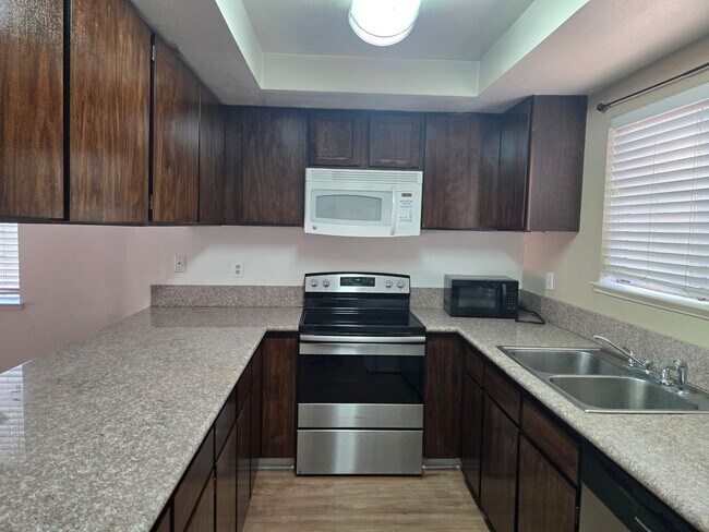 Foto del edificio - Hidden Gem!