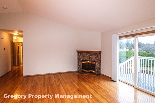 Foto del edificio - 13609 46th Ave SE