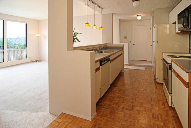 Foto del edificio - 3700 26th Pl W