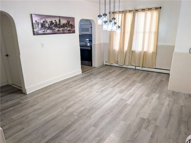 Foto del edificio - 136 Chatham St