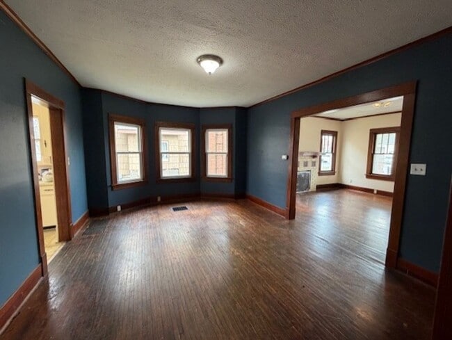 Building Photo - House for Rent in Canton