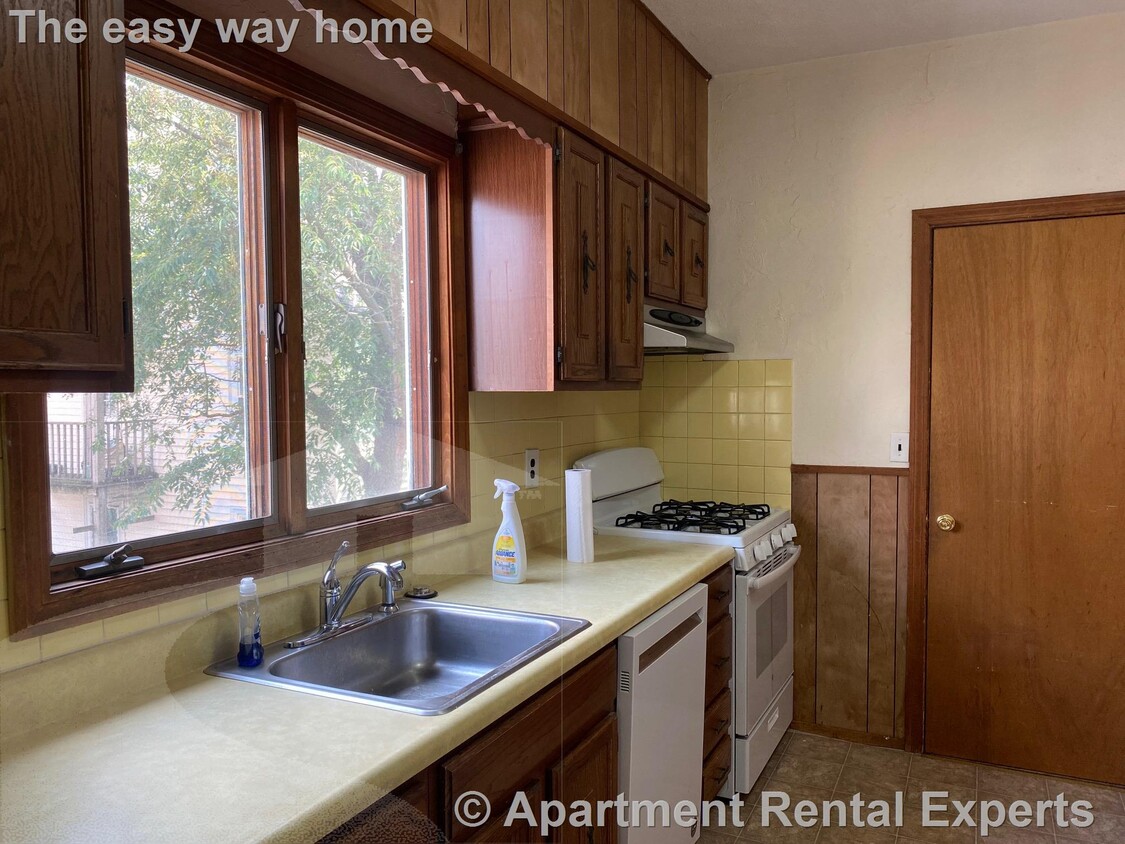 Photo - 96 Capen St Unit #2