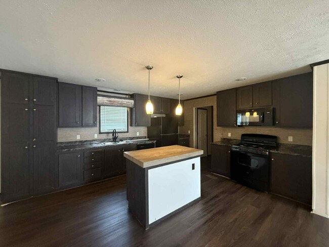 Foto del edificio - 1236 N Oaklane Rd