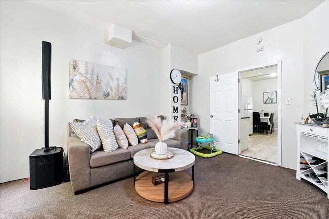Foto del edificio - 122 Hutton St