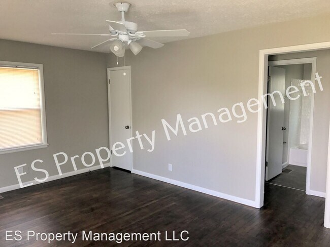 Building Photo - 3 br, 1 bath House - 501 S. Biltmore Ave.