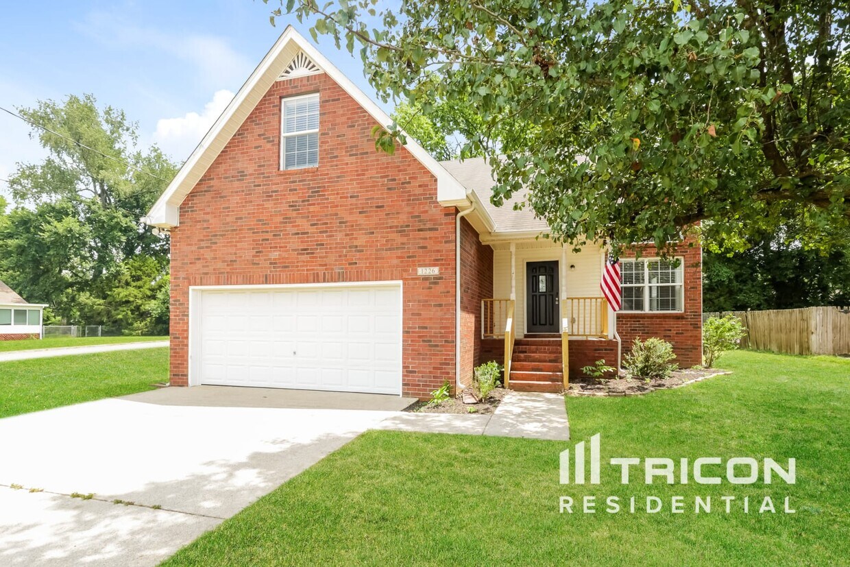 Foto principal - 1226 Bolton Dr