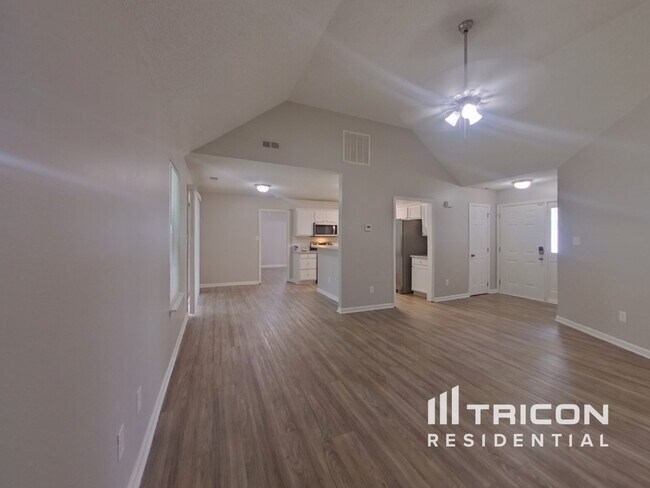 Foto del edificio - 8550 Alicia Brittany Ln