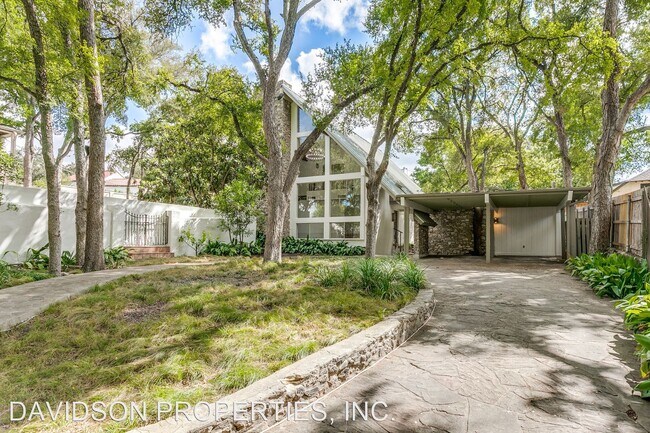 Foto del edificio - 3 br, 3 bath House - 519 E Mandalay Dr