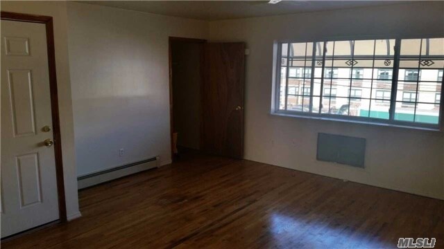 Foto del edificio - 620 E 103rd St