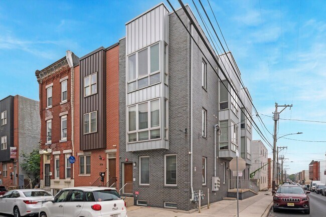 Building Photo - 1856 N 17th St