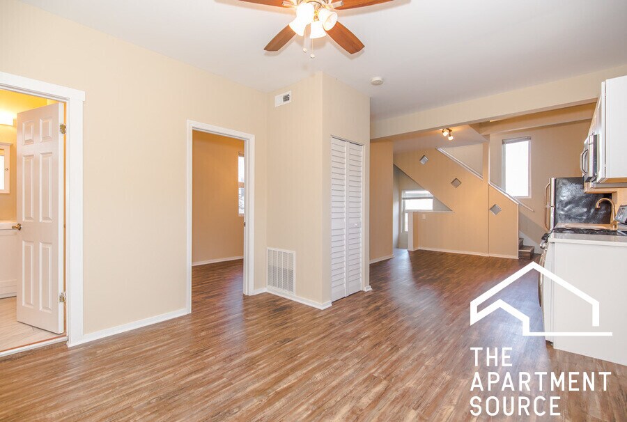 Foto principal - 2441 N Clybourn Ave