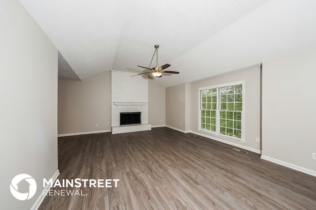 Building Photo - 1704 Native Dancer Dr