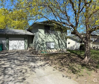 Building Photo - 706 S Century Ct