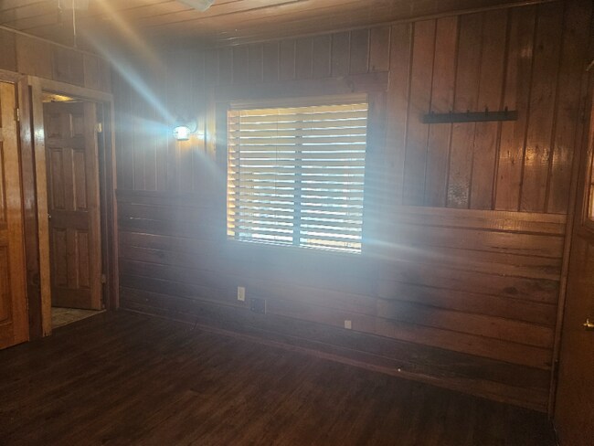 Foto del edificio - 26469 Crystal Rd