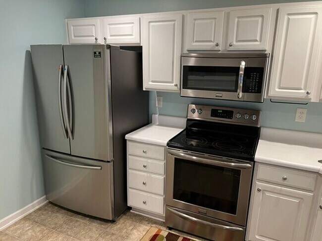 Foto del edificio - 2 Bedroom Townhome for Rent!
