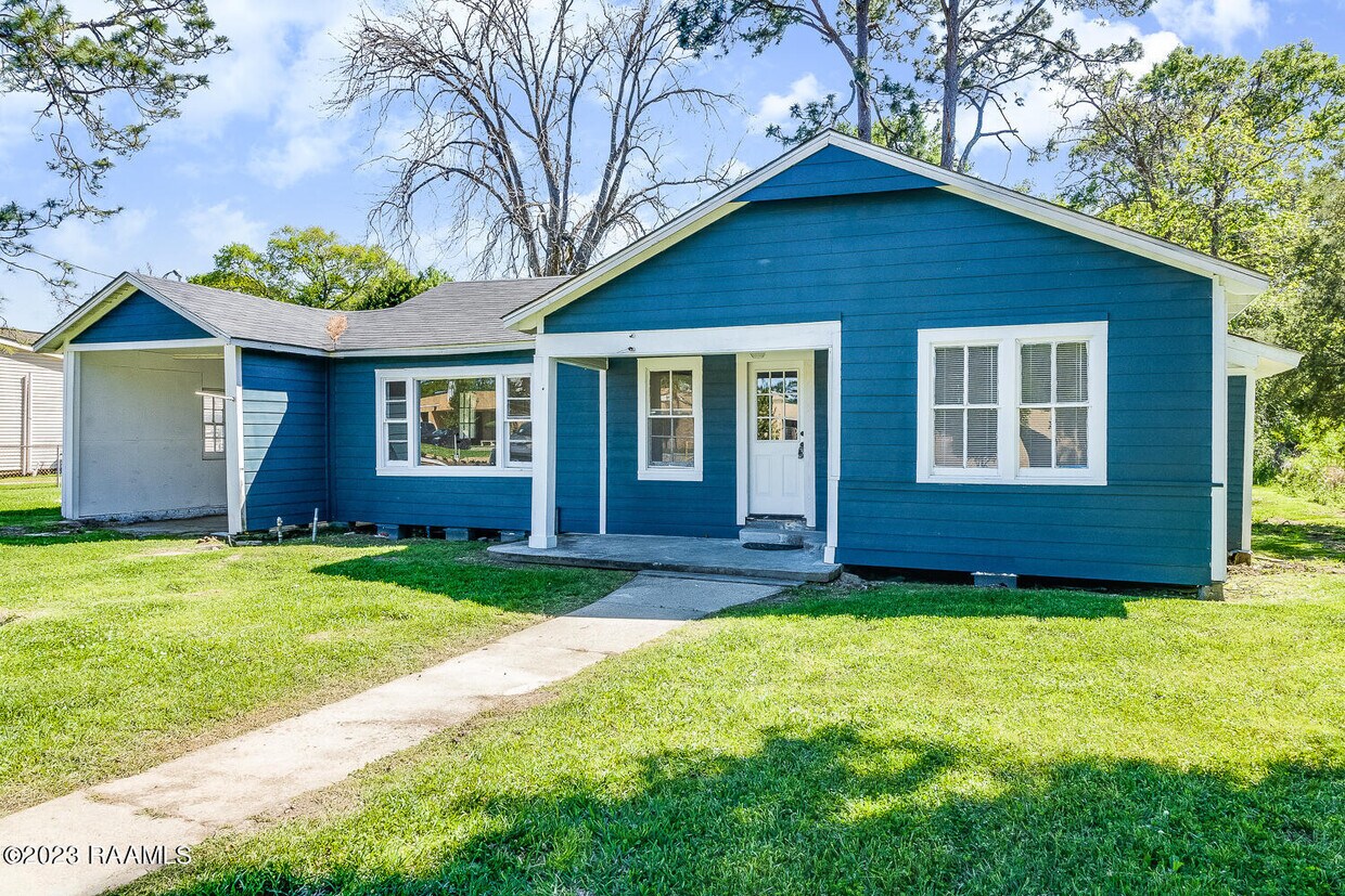 605 Church St, Youngsville, LA 70592 House Rental in Youngsville, LA