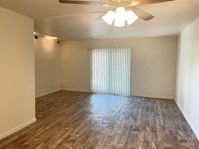 Foto del edificio - 2 BEDROOM, 2 BATH TOWNHOME PONITE TAPATIO ...