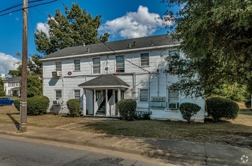 Building Photo - Hackberry Place