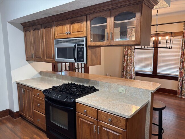 Foto del edificio - Single Family Home located within Minutes of both Hospitals. - 3 Bedrooms, 1 Bathroom and 1 Car G...