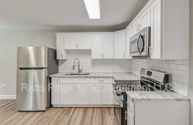 Foto del edificio - 701 N Vermont Ave