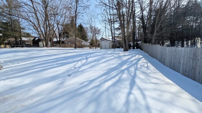 Large, private backyard - 2068 Annandale Ct