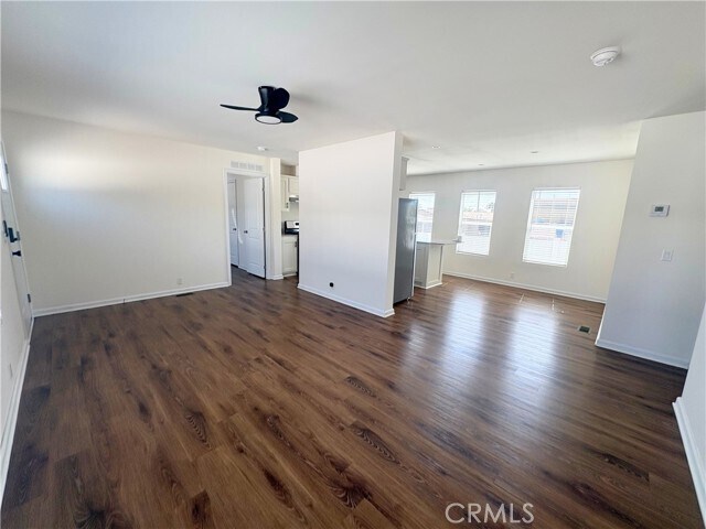 Foto del edificio - 15356 Merrill Ave