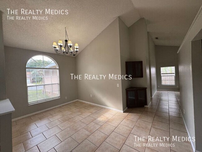 Foto del edificio - 1004 N Magee Creek Ct