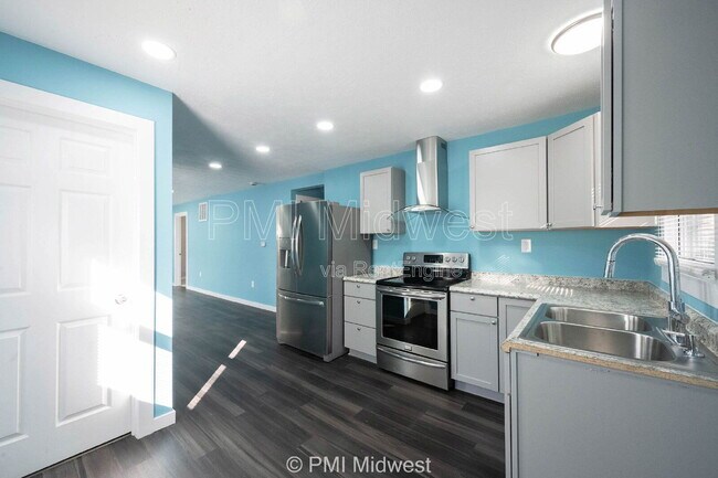 Foto del edificio - 2945 N Denny St