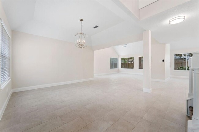 Building Photo - 49 W Southfork Pines Cir