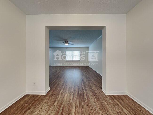 Building Photo - 205 Brookside Drive