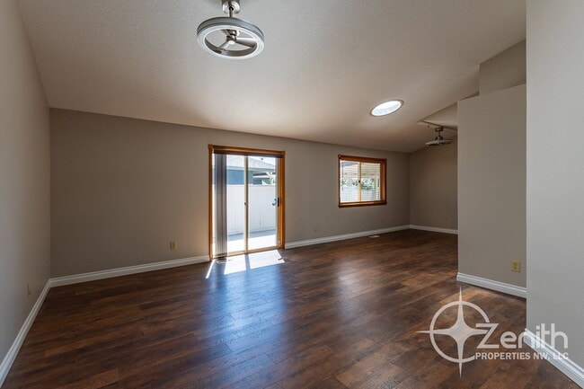 Photo - 1917 SE 158th Ave House