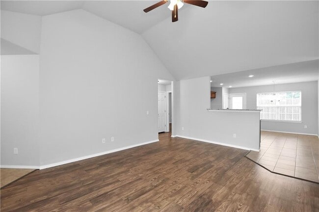 Building Photo - 1240 Lariat Dr