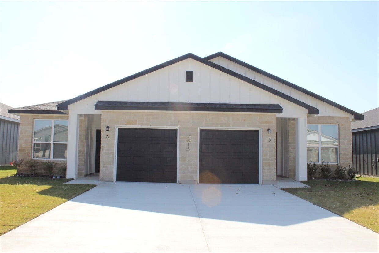 Foto principal - 2915 Wildcat Rdg Rd