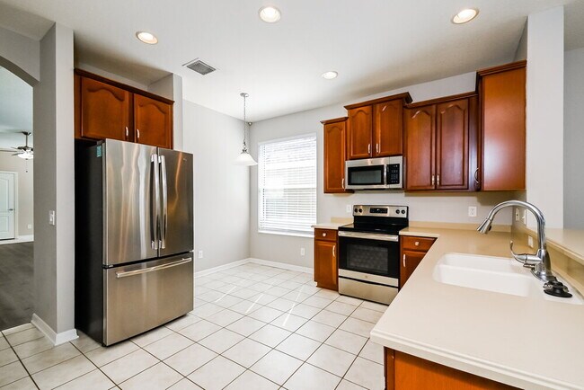 Foto del edificio - 12611 Geneva Glade Dr