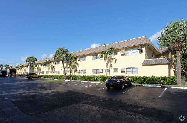 Village Park at Oakland - Apartments in Oakland Park, FL | Apartments.com