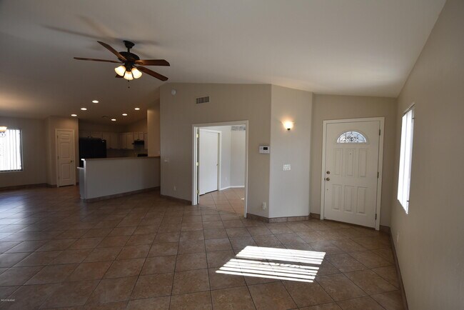 Building Photo - 2851 E Paseo La Tierra Buena