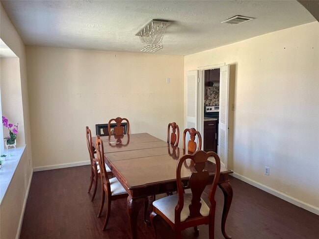 Foto del edificio - 11615 Carvel Ln