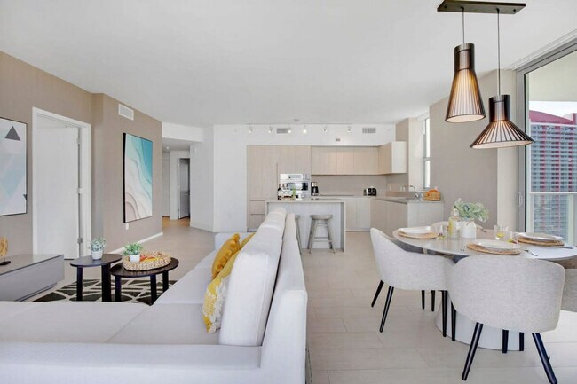 Foto del edificio - 4010 S Ocean Dr