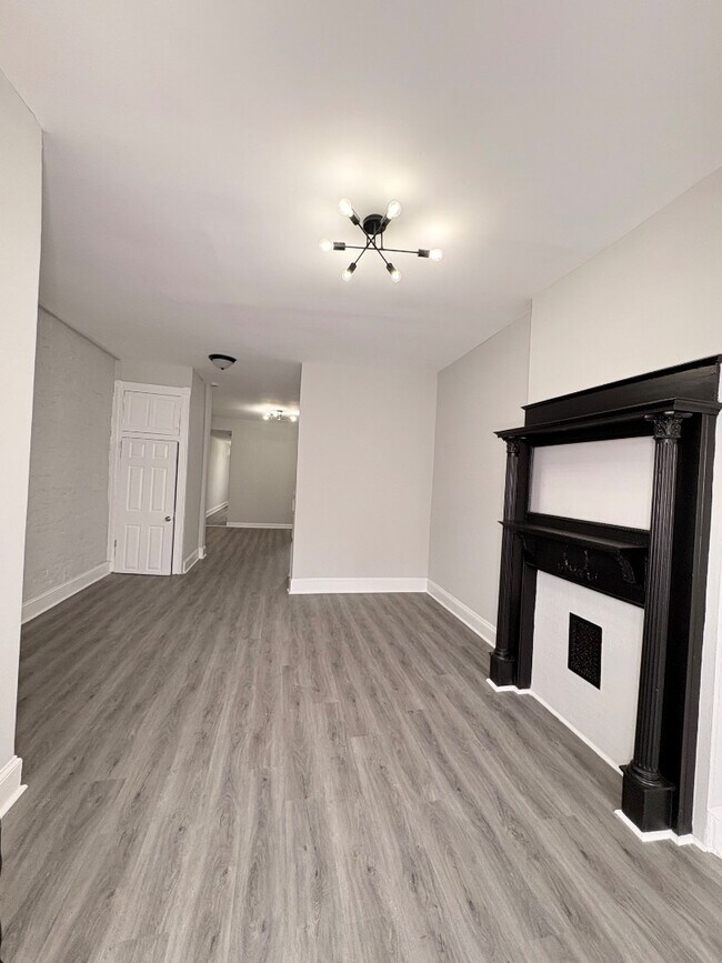 Foto del edificio - 2356 McCulloh St