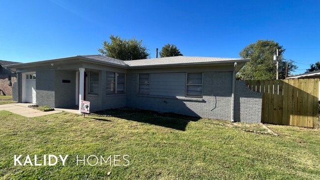 Photo - 2813 SW 62nd St House