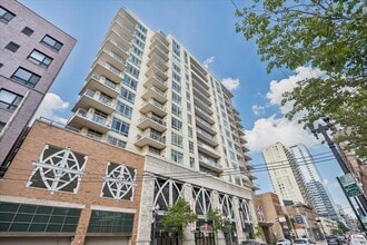Building Photo - 230 W Division St