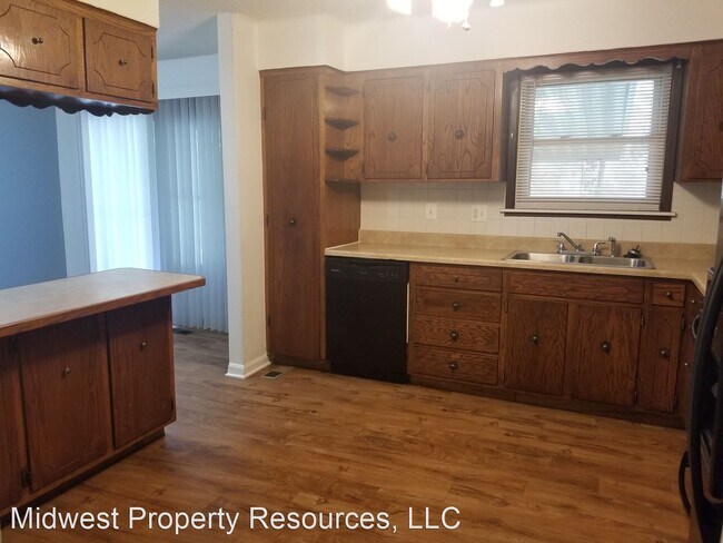 Building Photo - 3 br, 2 bath House - 18300 E 18th Terr